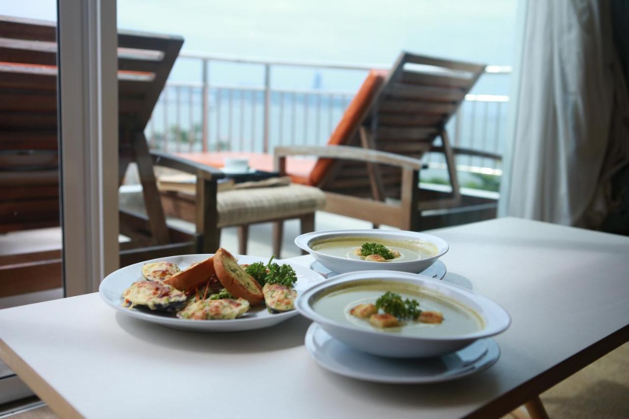 Pattaya Sea View Hotel - Sha Extra Plus Exteriör bild