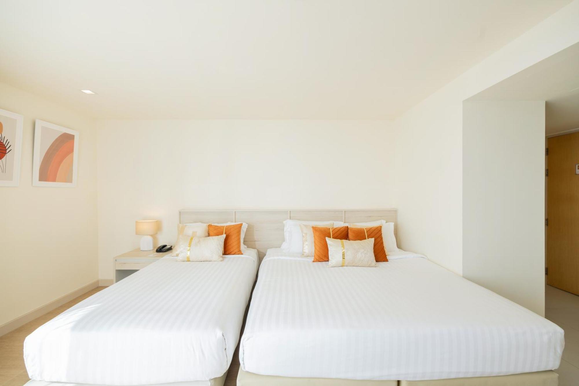 Pattaya Sea View Hotel - Sha Extra Plus Rum bild